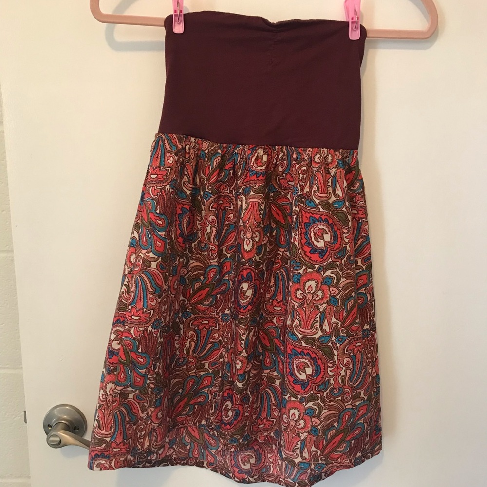 Strapless paisley print dress
